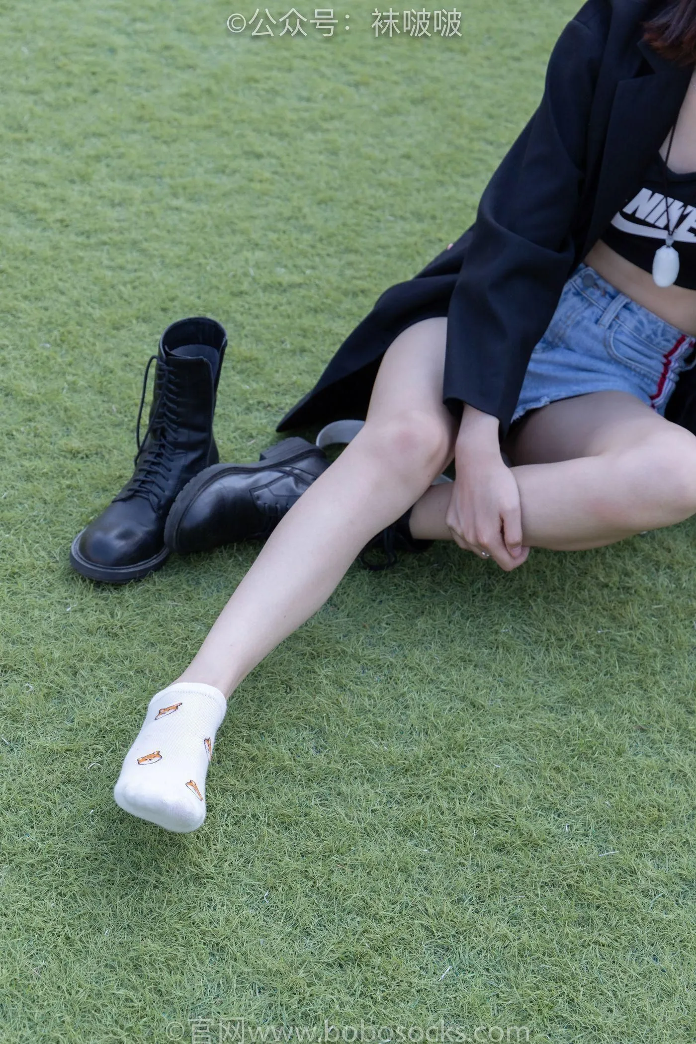 [BoBoSocks袜啵啵]NO.010 小甜豆-马丁靴、白色短棉袜、裸足 [117P]插图4